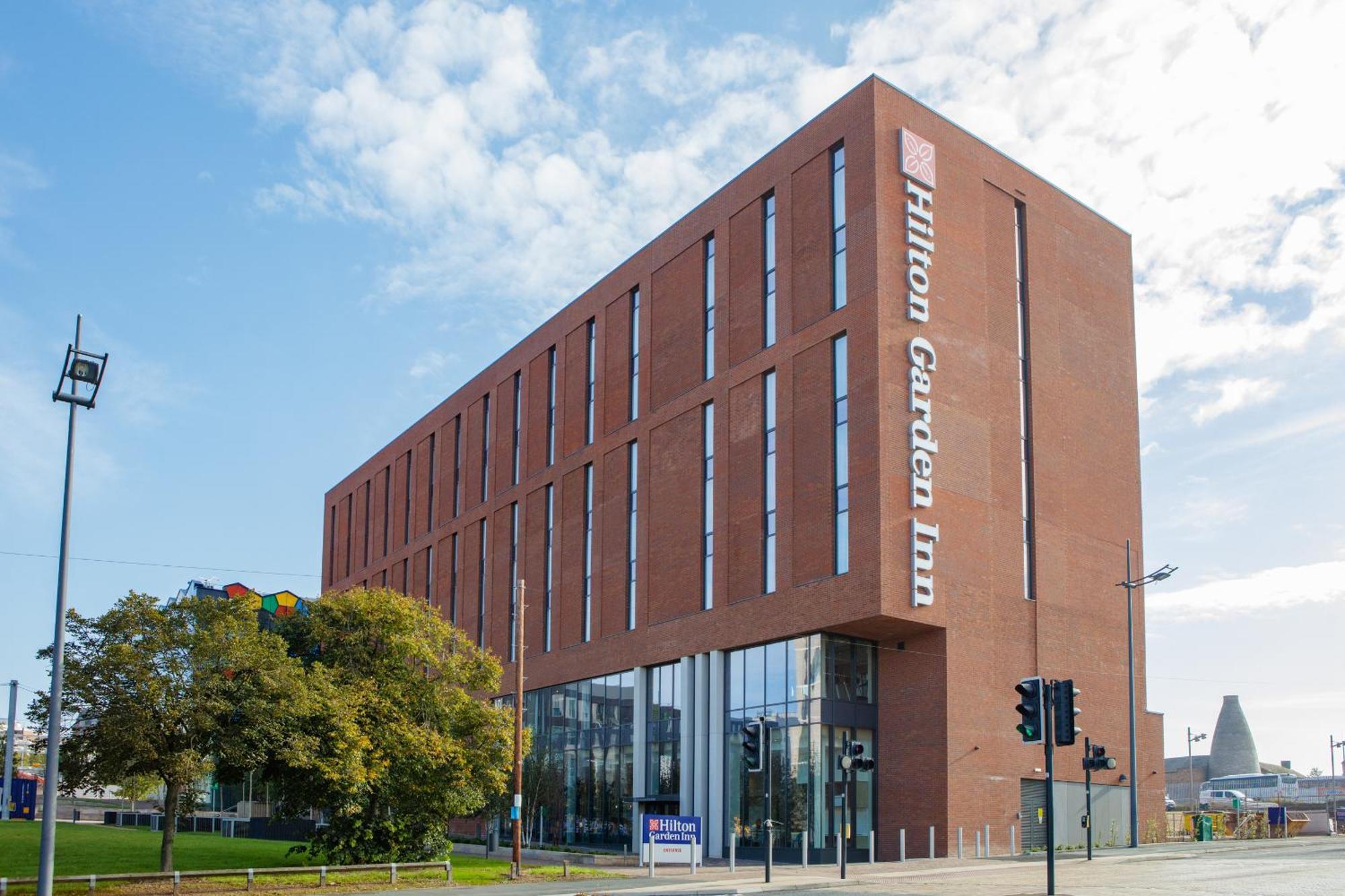 Hilton Garden Inn Stoke On Trent Экстерьер фото