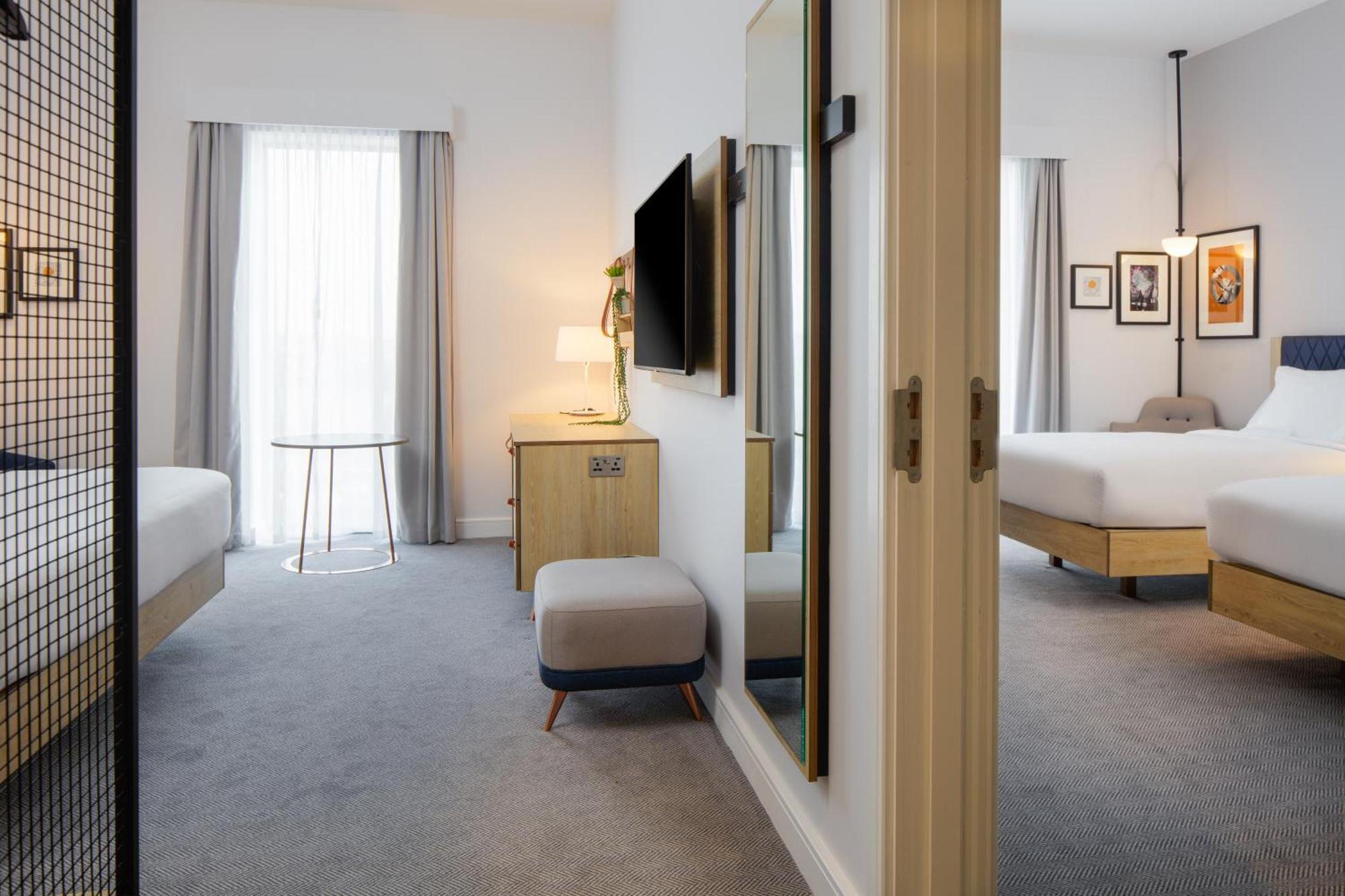 Hilton Garden Inn Stoke On Trent Экстерьер фото