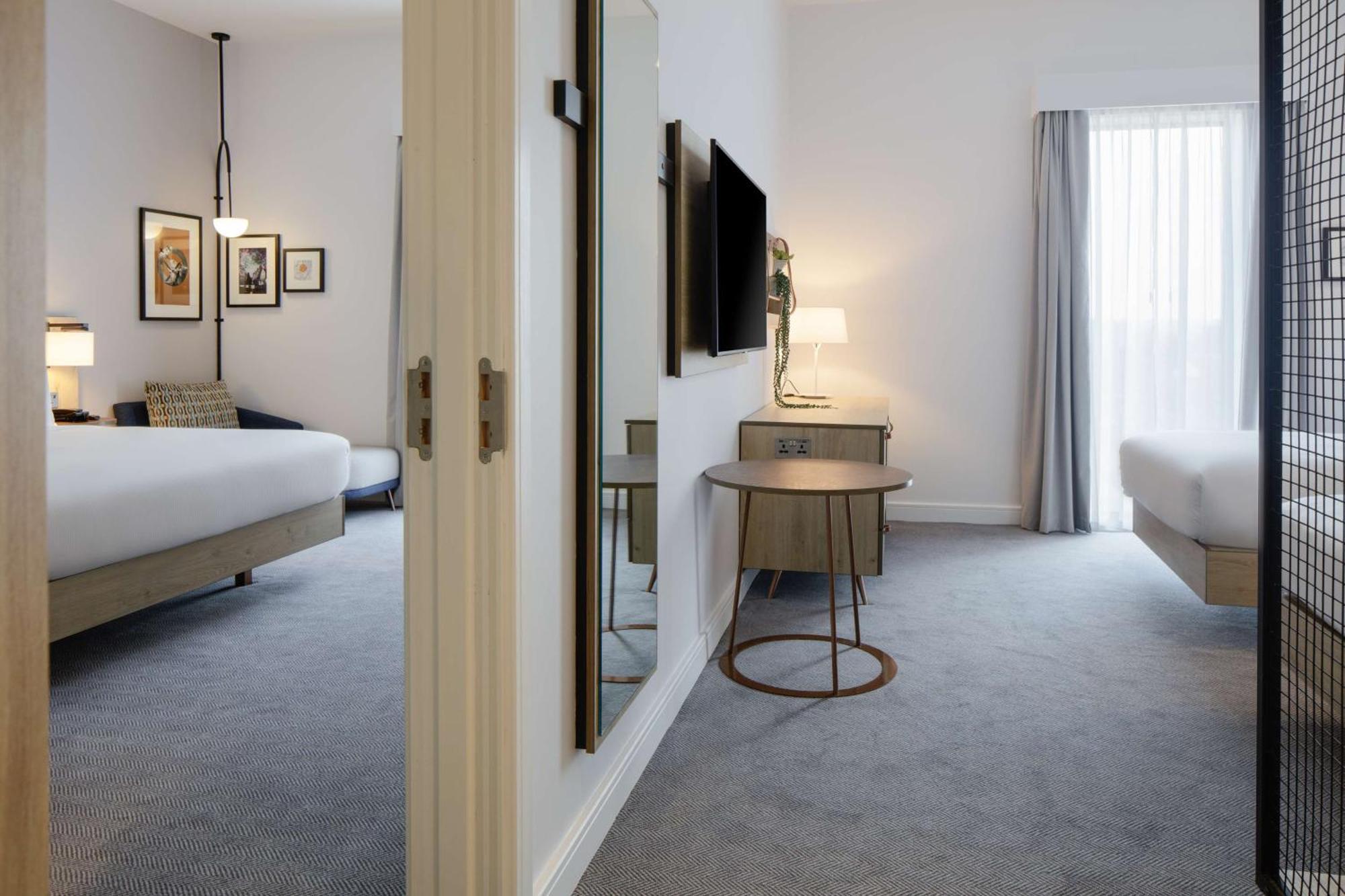 Hilton Garden Inn Stoke On Trent Экстерьер фото