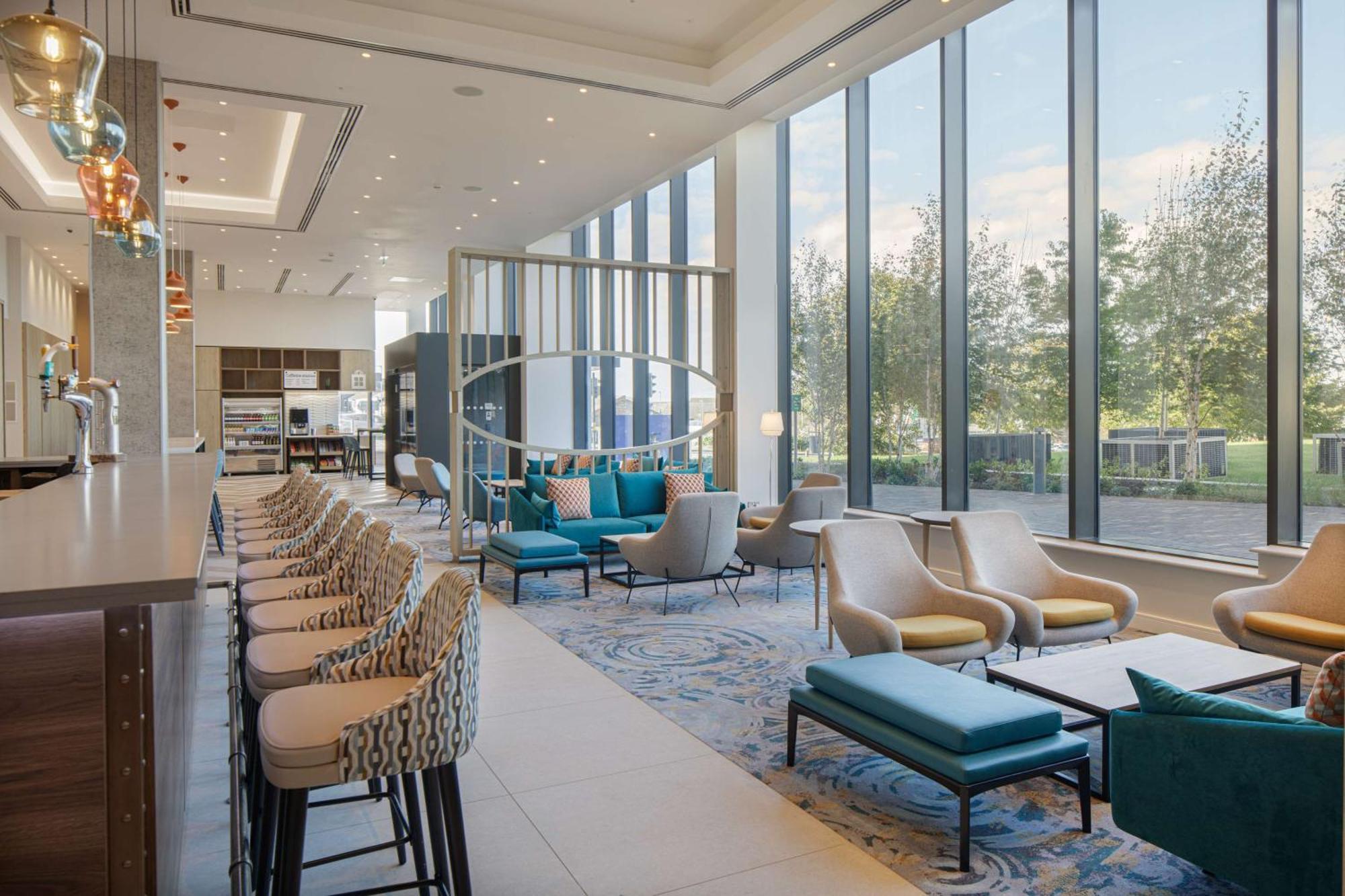 Hilton Garden Inn Stoke On Trent Экстерьер фото